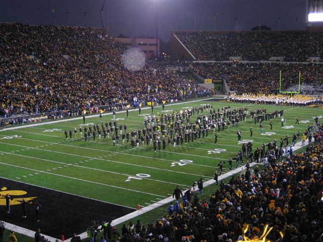 Alumni_Band_Pre-Game_Show-fd0003